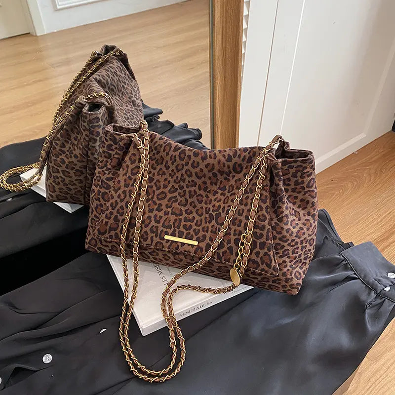 Bolso de leopardo con cadena Felina