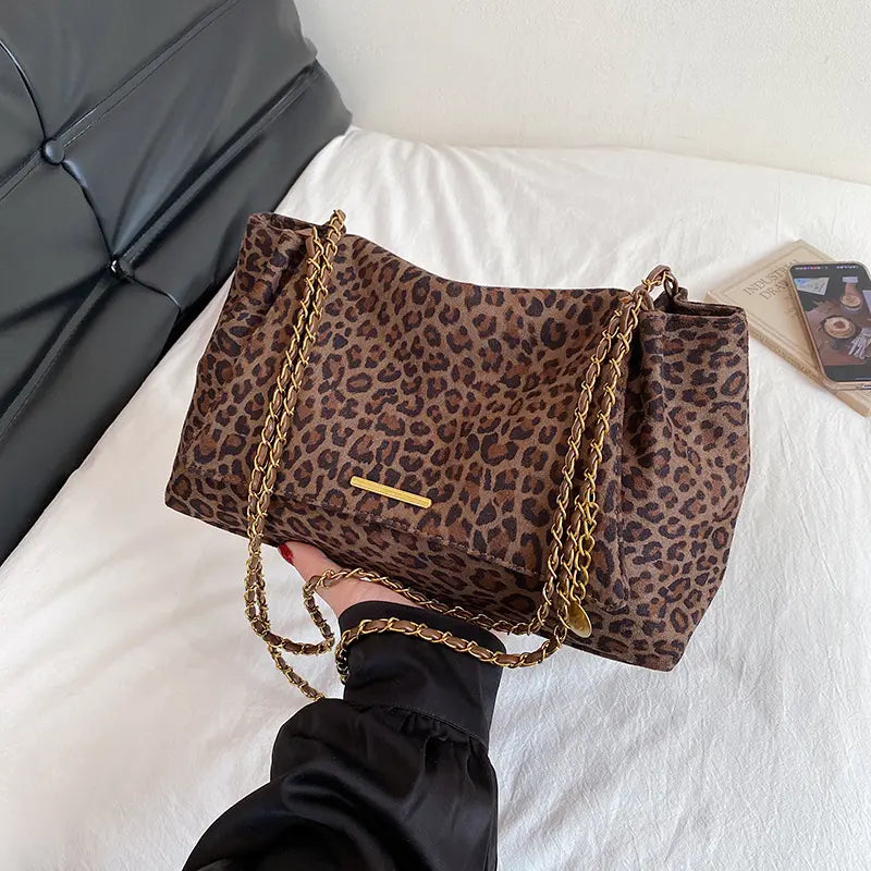 Feline Leopard Chain Bag