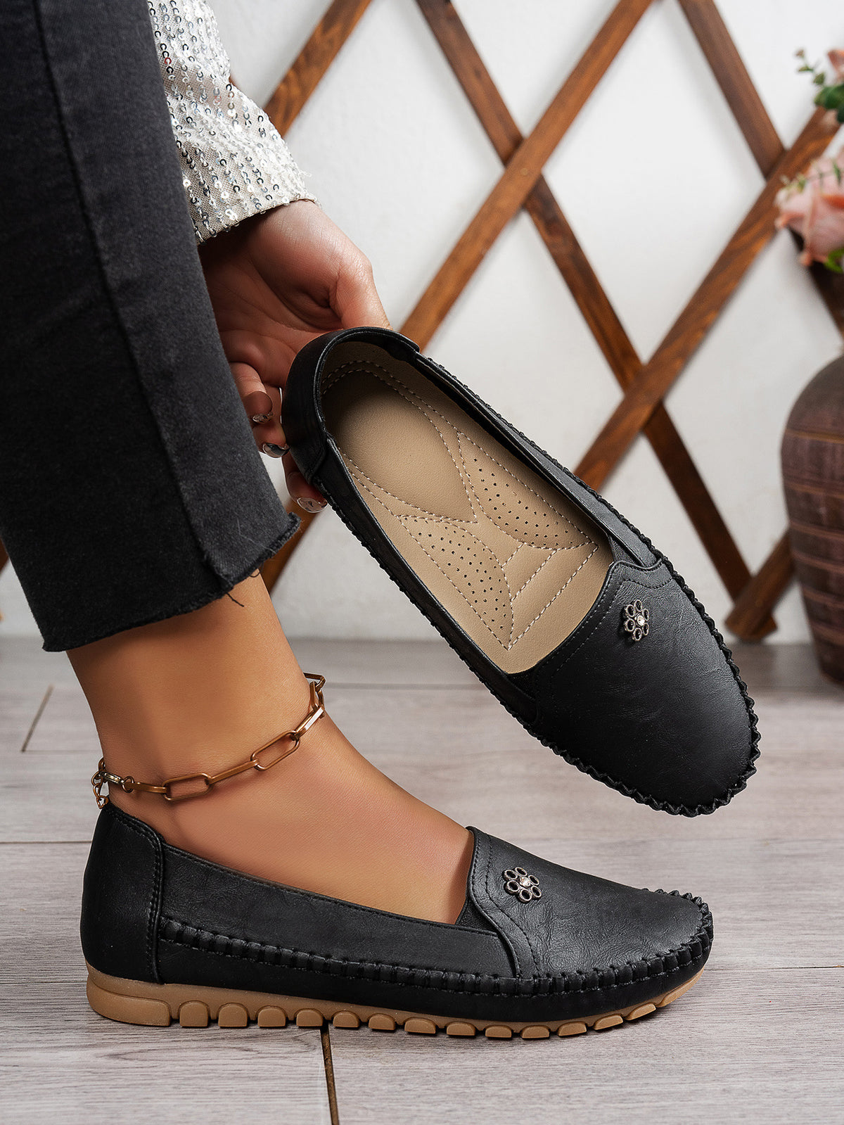 Petal Touch Stitched Loafers