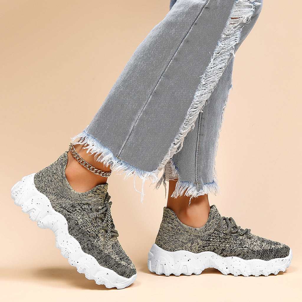 Easy Rhythm Knit Trainers