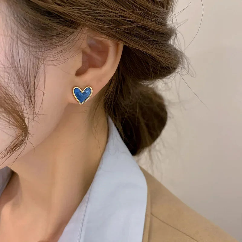 Pendientes de botón con corazón Amor