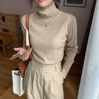 Quiet Luxury Fine-Knit Turtleneck
