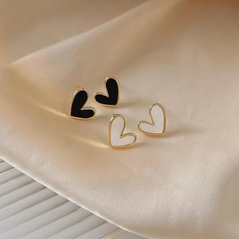 Pendientes de botón con corazón Amor