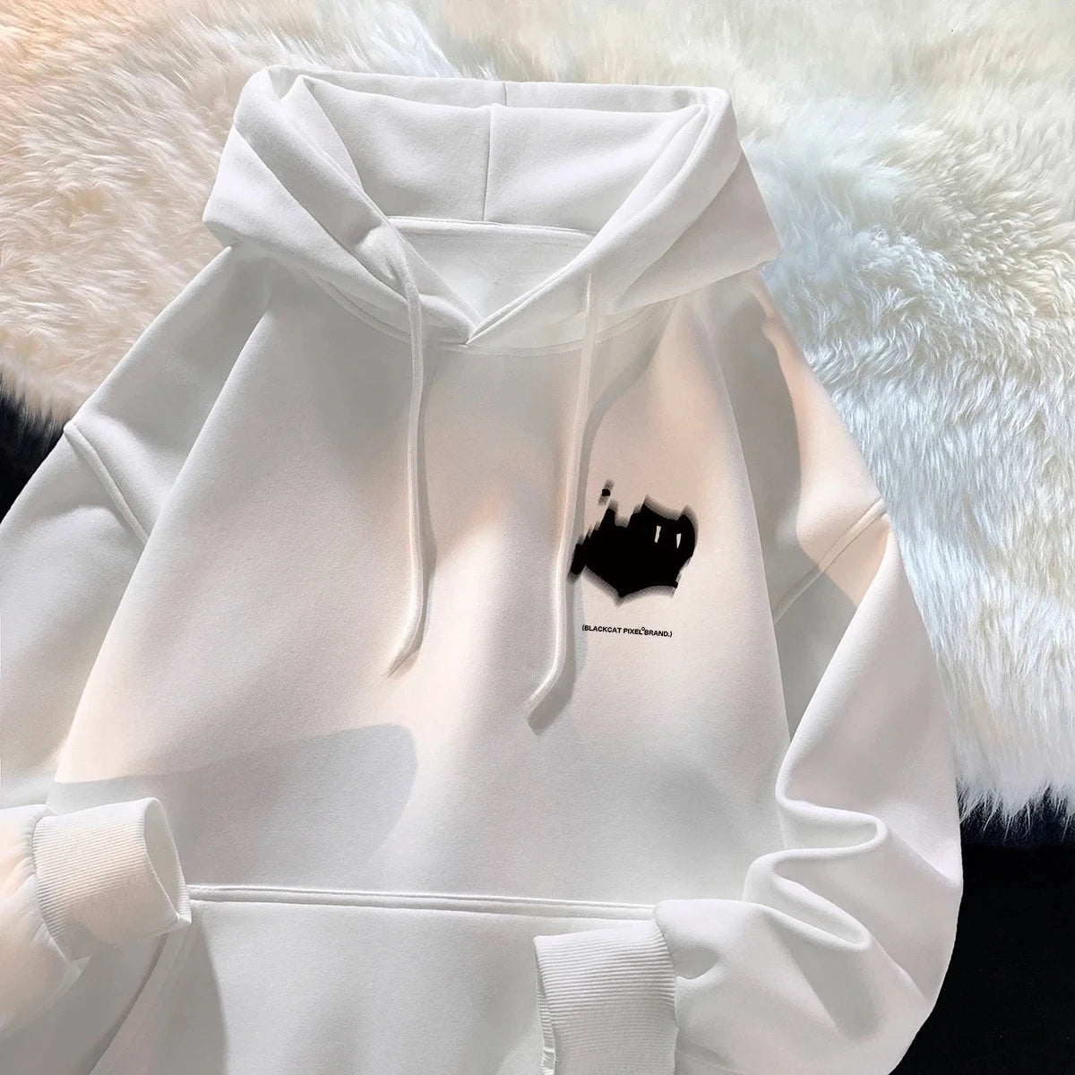 Sudadera gráfica con capucha de Culto
