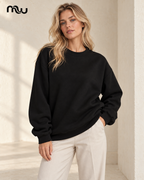 Modelo con Sudadera holgada Relax