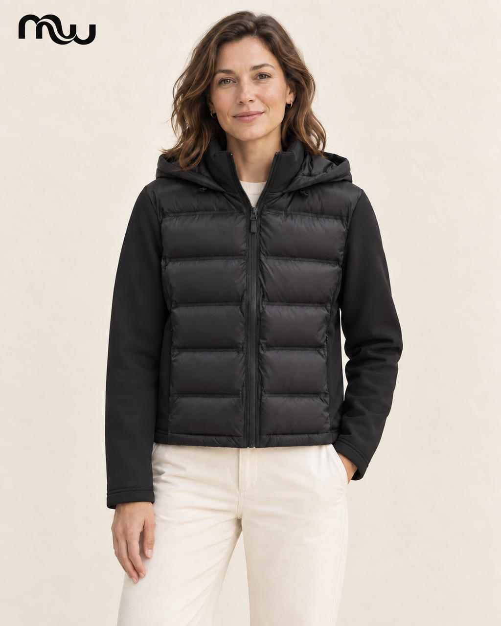 Chaqueta con capucha y paneles Urbana — presentación con modelo — principal — MW