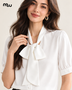 Blusa satinada con lazada Segunda Cita — imagen de detalle de Moussewear